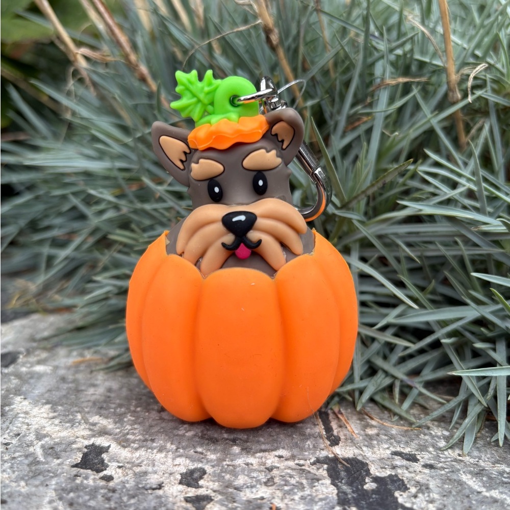 Bath and Body Works Cute Dog in Pumpkin Keychain hand sanitizer holder